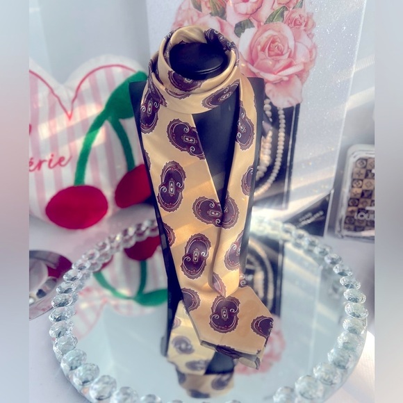 Christian Dior vintage Monsieur Paisley gold  100% Silk Tie - Picture 8 of 8